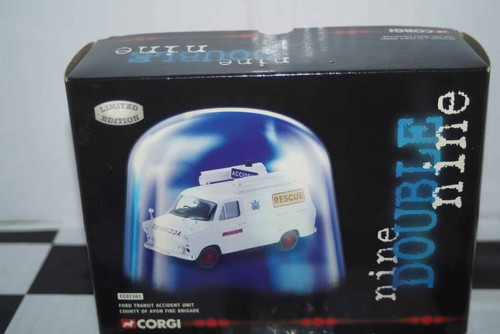 Corgi vanguards ford transit - vanguards,
