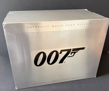 JAMES BOND 007 Man With Golden