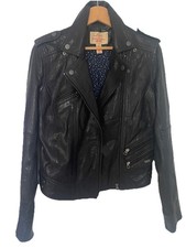 Levis Women Vintage Black