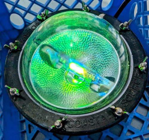 Underwater dock light - light, 150w