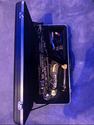 Gold alto saxophone - gold,
