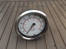 Wika Pressure Gauge 0/100 PSI & 0/7 Bar 110 mm Dial rear connection.