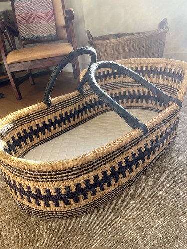 Beautiful moses basket woven - moses,