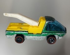 REDLINE HOT WHEELS “THE HEAVYWEIGHTS” 1969 TOW TRUCK USED MADE IN HONG KONG 1:64