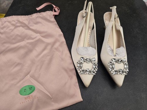 Ivory diamante buckle pointed - diamante,