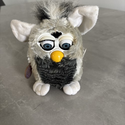Furby tiger electronics - tiger, light