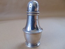 HARRODS EXCELLENT VINTAGE STERLING SILVER  PEPPER POT LONDON 1938