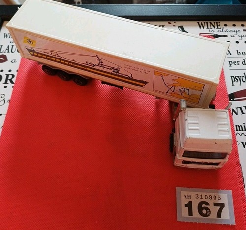 167 majorette brittany - -,