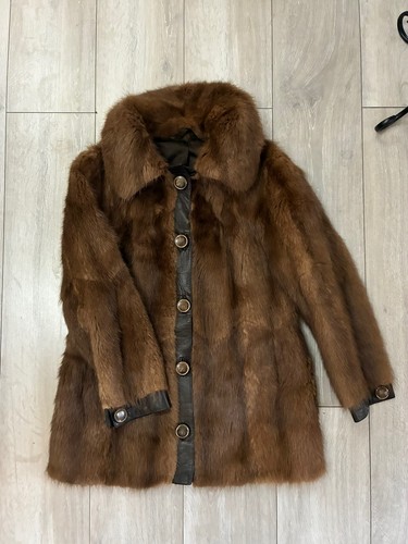 Vintage midi 1970 - coney, fur