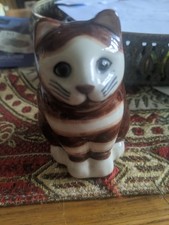 QUAIL POTTERY CAT  ''Mousse''