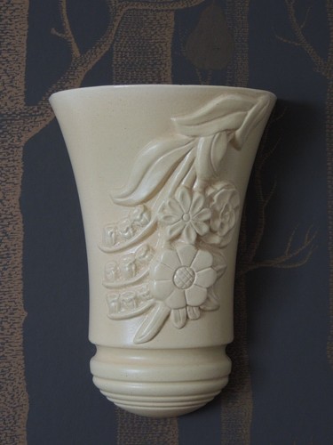 Vintage wall vase pearsons - vintage,