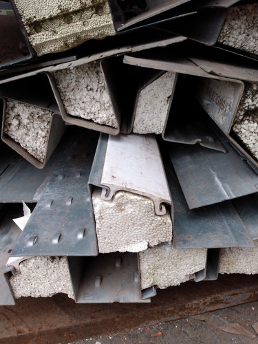 Short steel cavity eaves - steel,