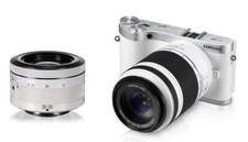 Samsung NX300 20.3MP Wi-Fi