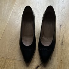 BRUNO MAGLI Black court shoes. mid heel. VGC. made in Italy. Size 39