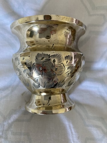 Vintage small brass floral - small,