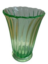 1x VINTAGE BAGLEY GREEN GLASS