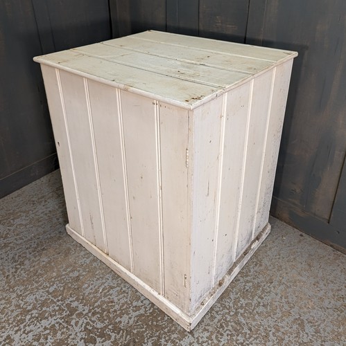 Very simple vintage pine - simple, plank