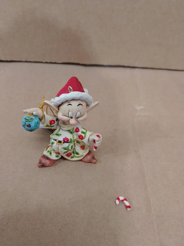 Disney traditions dopey - traditions,