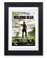 THE WALKING DEAD CAST SIGNED