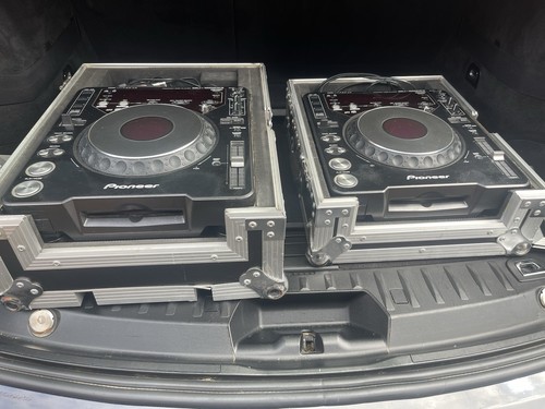 Reduced pair of pioneer - reduced!,