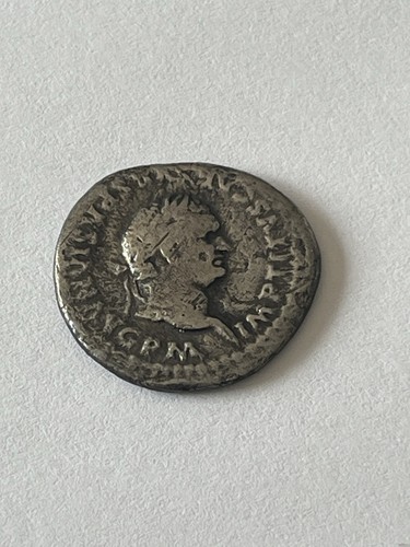Denarius titus ad - 79-81,