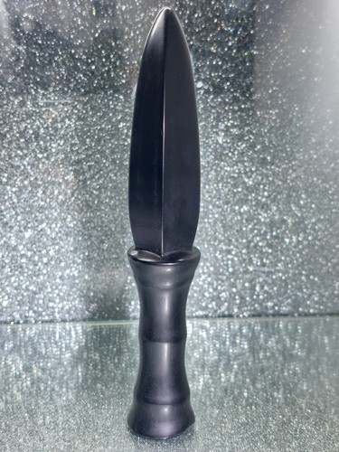 Black obsidian mineraloid - x1,