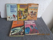 KNIGHT/ARMADA ASSORTED BIGGLES BOOKS SOFTBACK X 5   see des.