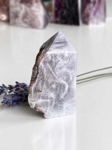 Gem flashy lepidolite mica - lepidolite,