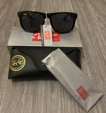 Ray-Ban Wayfarer Sunglasses