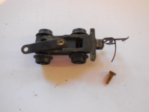 Triang front pony screw - front, &