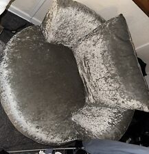 Round Swivel snuggle chair