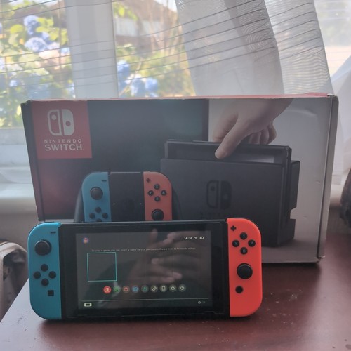 Nintendo switch console - 32, gb