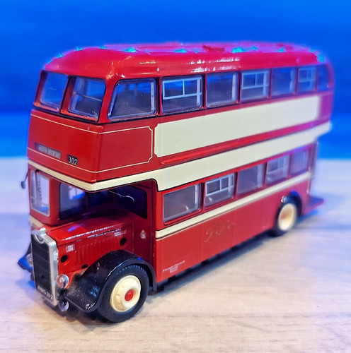 Britbus gl09a guy - guy, arab