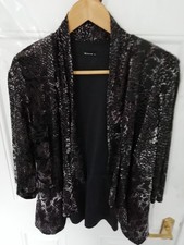 Roman 14 Black Brown Grey