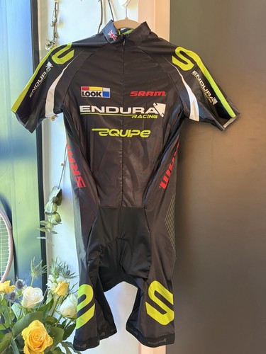 Endura racing pro cycling - racing,