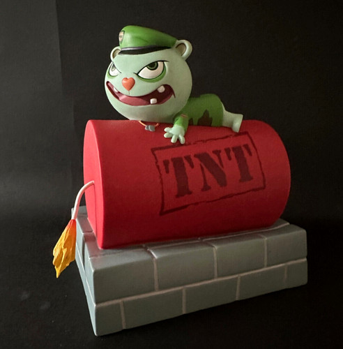 Happy tree friends and shifty - tree,