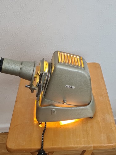 Aldis vintage slide projector - vintage,
