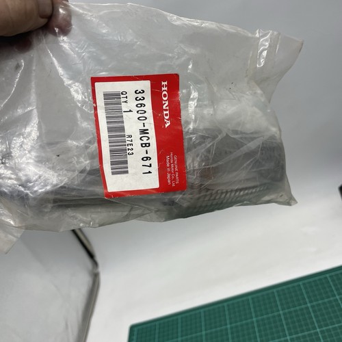 33600 mcb 671 - genuine, honda