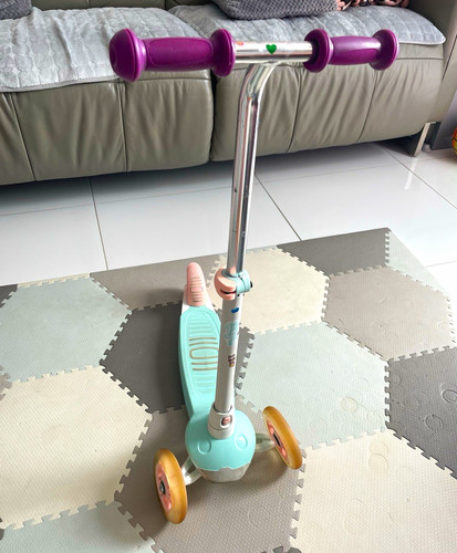 Kids wheel light scooter - kids, up