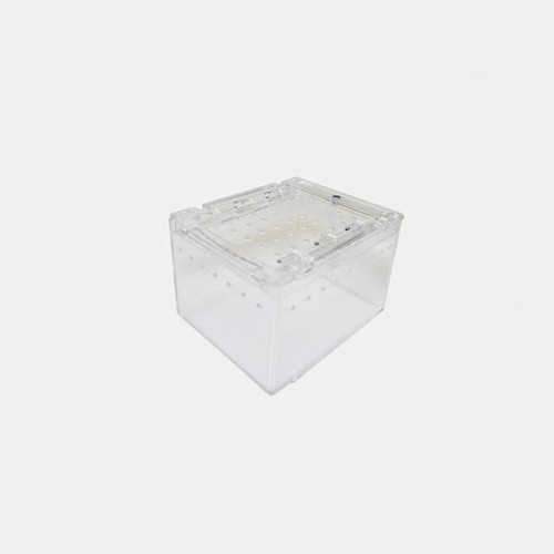 Ventilated clear plastic - clear,