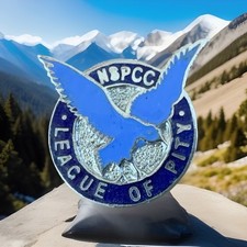 Vintage NSPCC League Of Pity Enamel Pin Badge. I12