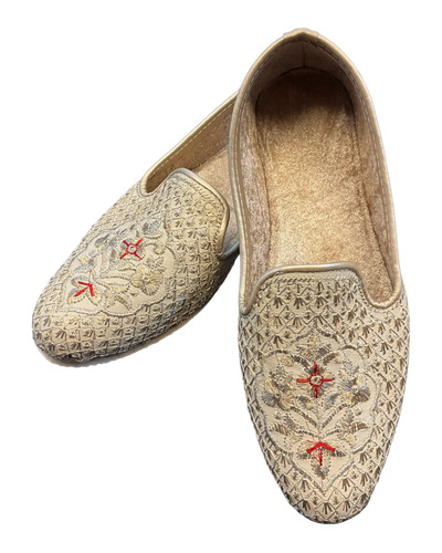 Gold embroidered - /,