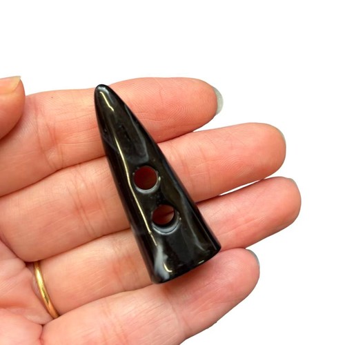 Small horn imitation - , tooth