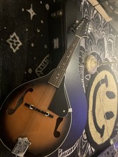 CLASSICAL MANDOLIN INSTRAMENT