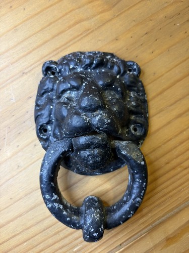Antique cast iron lions - cast,