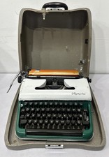 Vintage Olympia DeLuxe