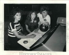 1982 Press Photo Bowlers Luci Bonneau, Donna Connors, Sue Kingham - hps04461