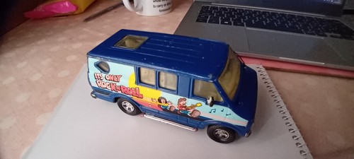 Matchbox superkings dodge van - dodge,