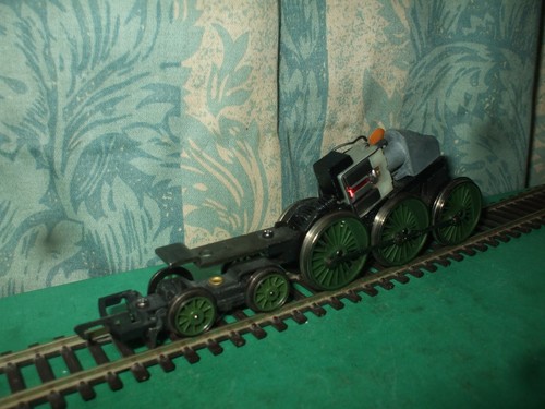 Hornby lner b12 loco - hornby, chassis