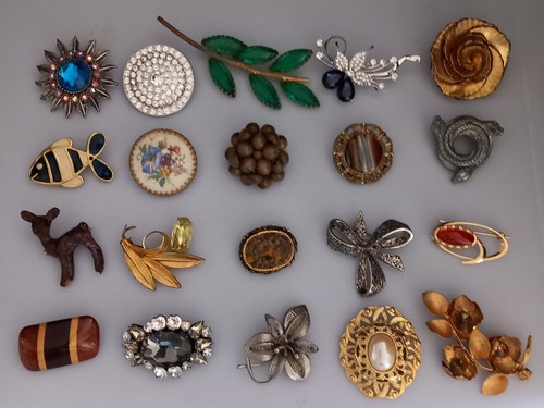 Vintage costume jewellery - vintage,